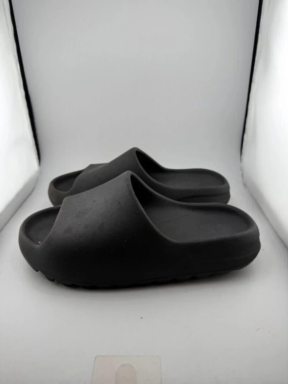 WORN Adidas Yeezy Slides “Onyx” Size 8M No Box